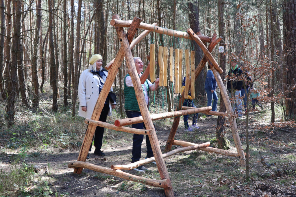 mehrgenerationenweg-aschberg-eroeffnung-sattelmuehle-stiftung
